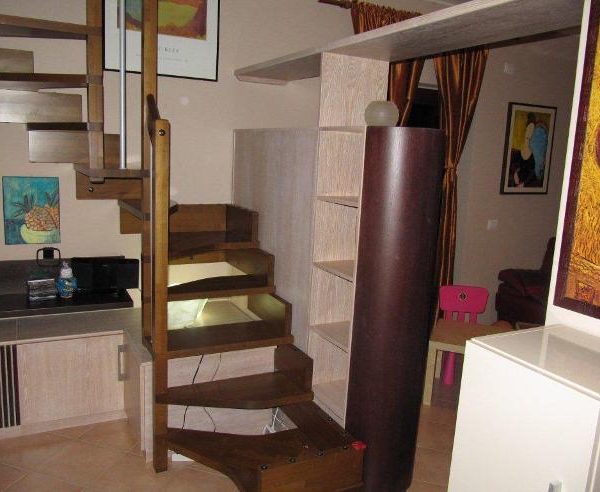 pareti attrezzate e librerie su misura 26b