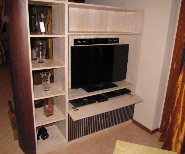 pareti attrezzate e librerie su misura 26c